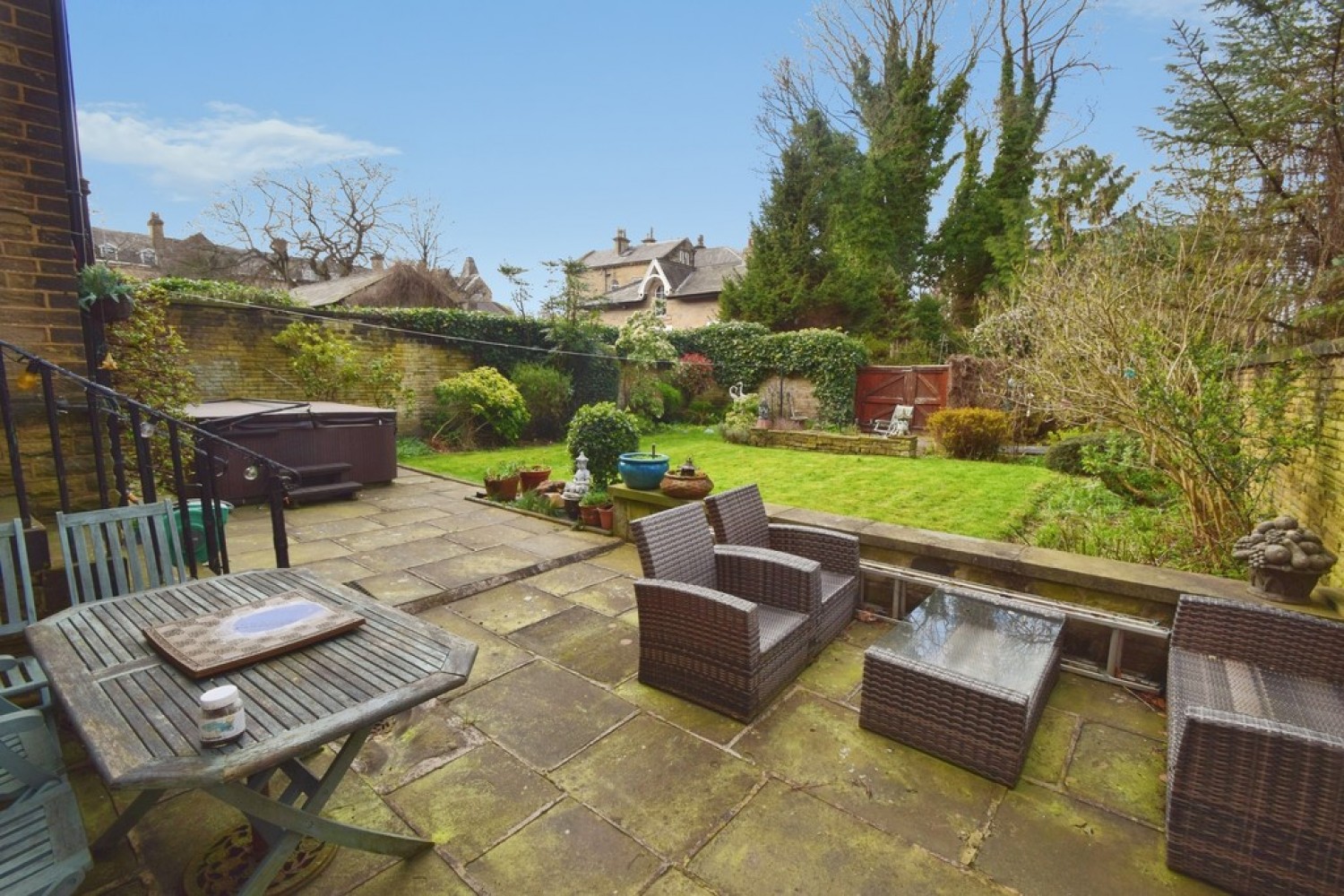 6 bedroom House for Sale Manningham, Bradford, West Yorkshire