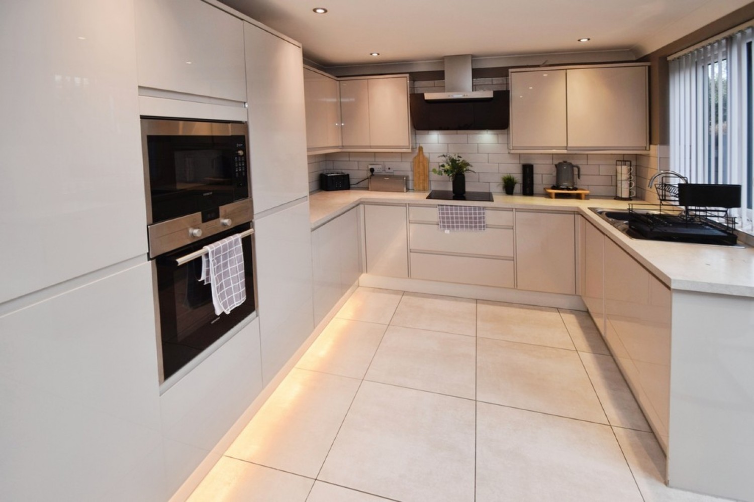 5 bedroom House for Sale Wrose, Shipley, Bradford