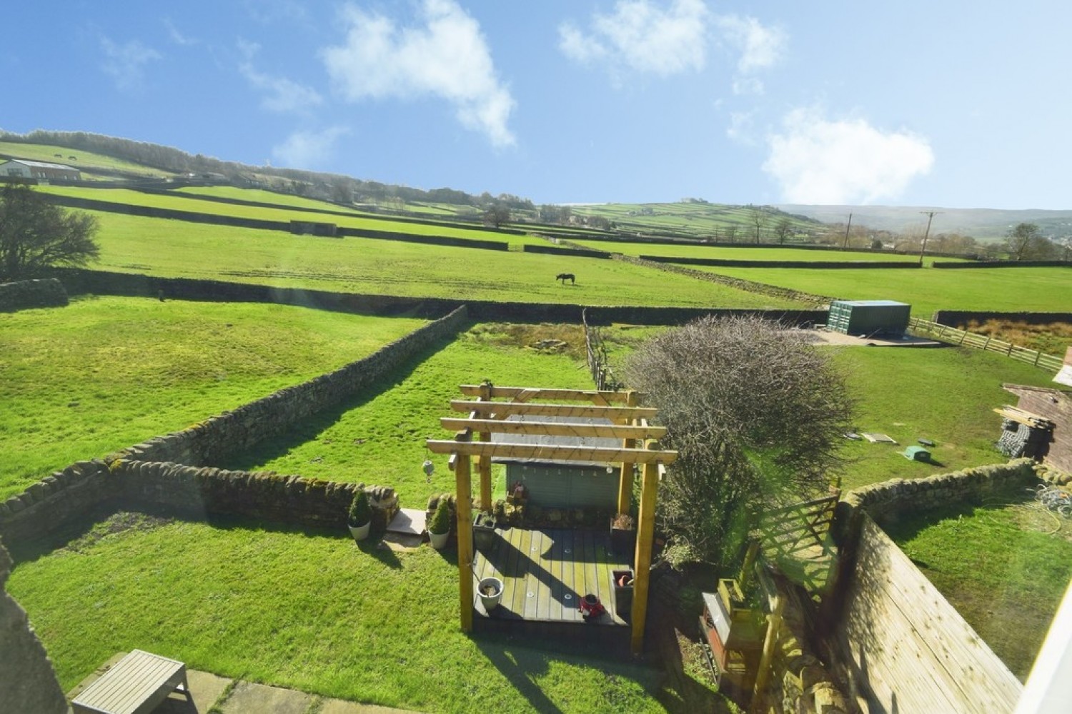 4 bedroom House for Sale Back Shaw Lane, Hainworth Shaw, Keighley