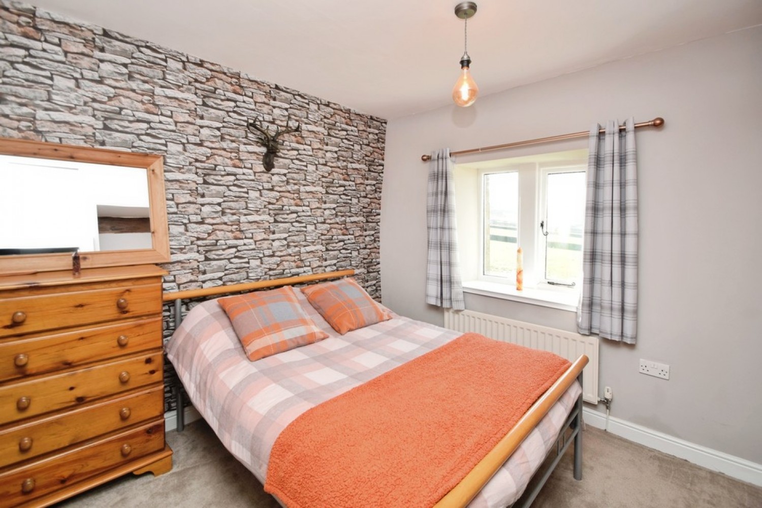 4 bedroom House for Sale Back Shaw Lane, Hainworth Shaw, Keighley