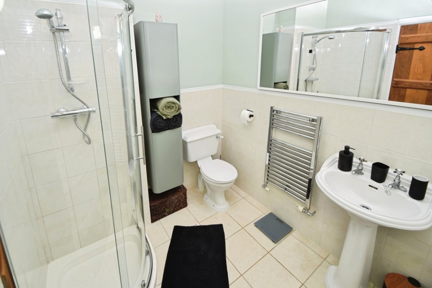 4 bedroom House for Sale Back Shaw Lane, Hainworth Shaw, Keighley