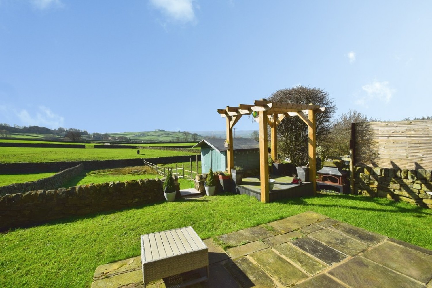 4 bedroom House for Sale Back Shaw Lane, Hainworth Shaw, Keighley