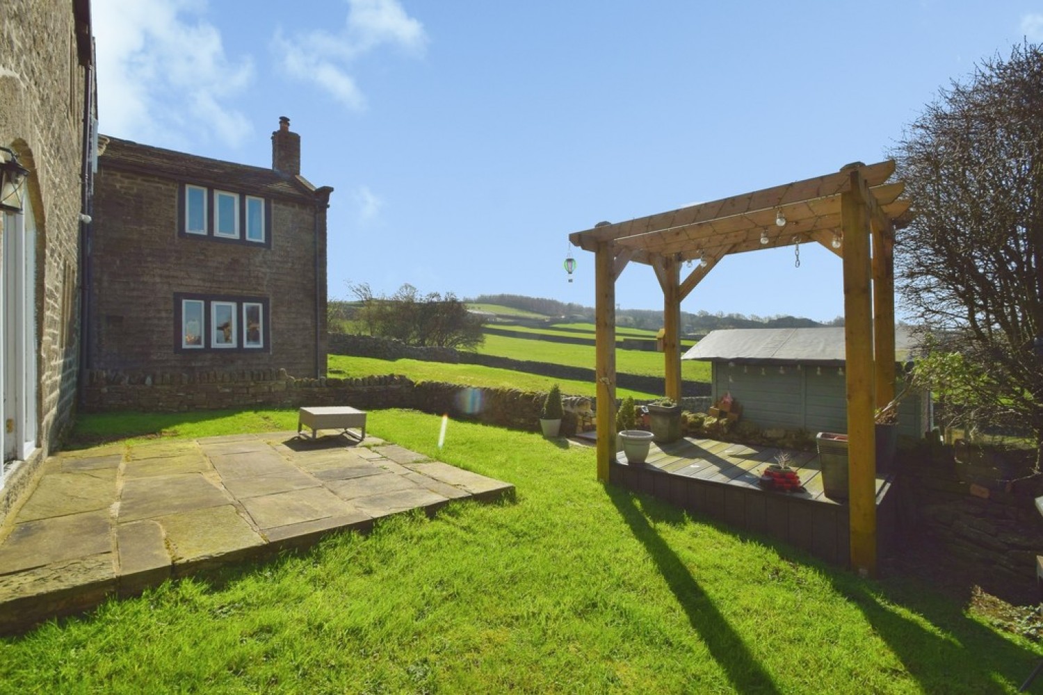 4 bedroom House for Sale Back Shaw Lane, Hainworth Shaw, Keighley