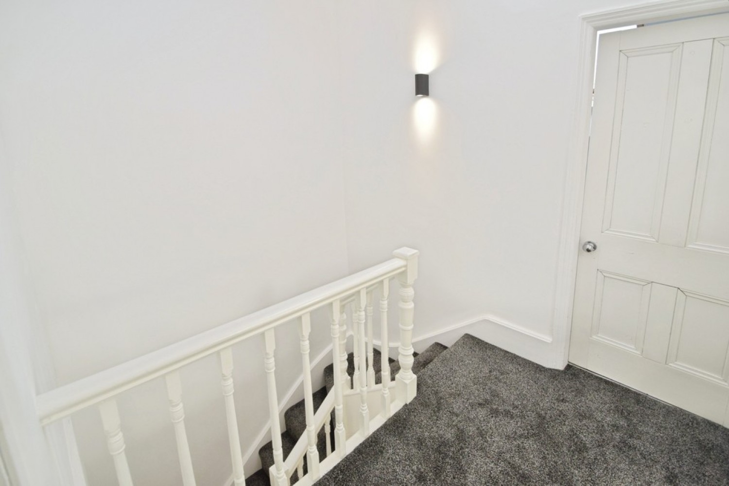 6 bedroom House in Utley, Keighley, West Yorkshire