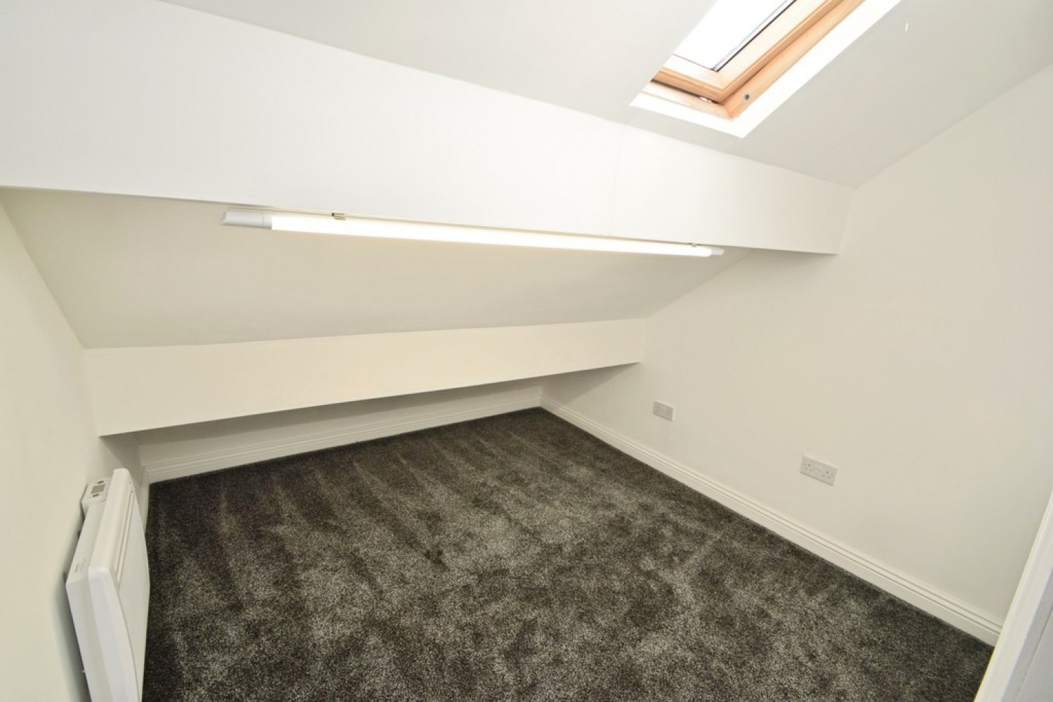 6 bedroom House in Utley, Keighley, West Yorkshire