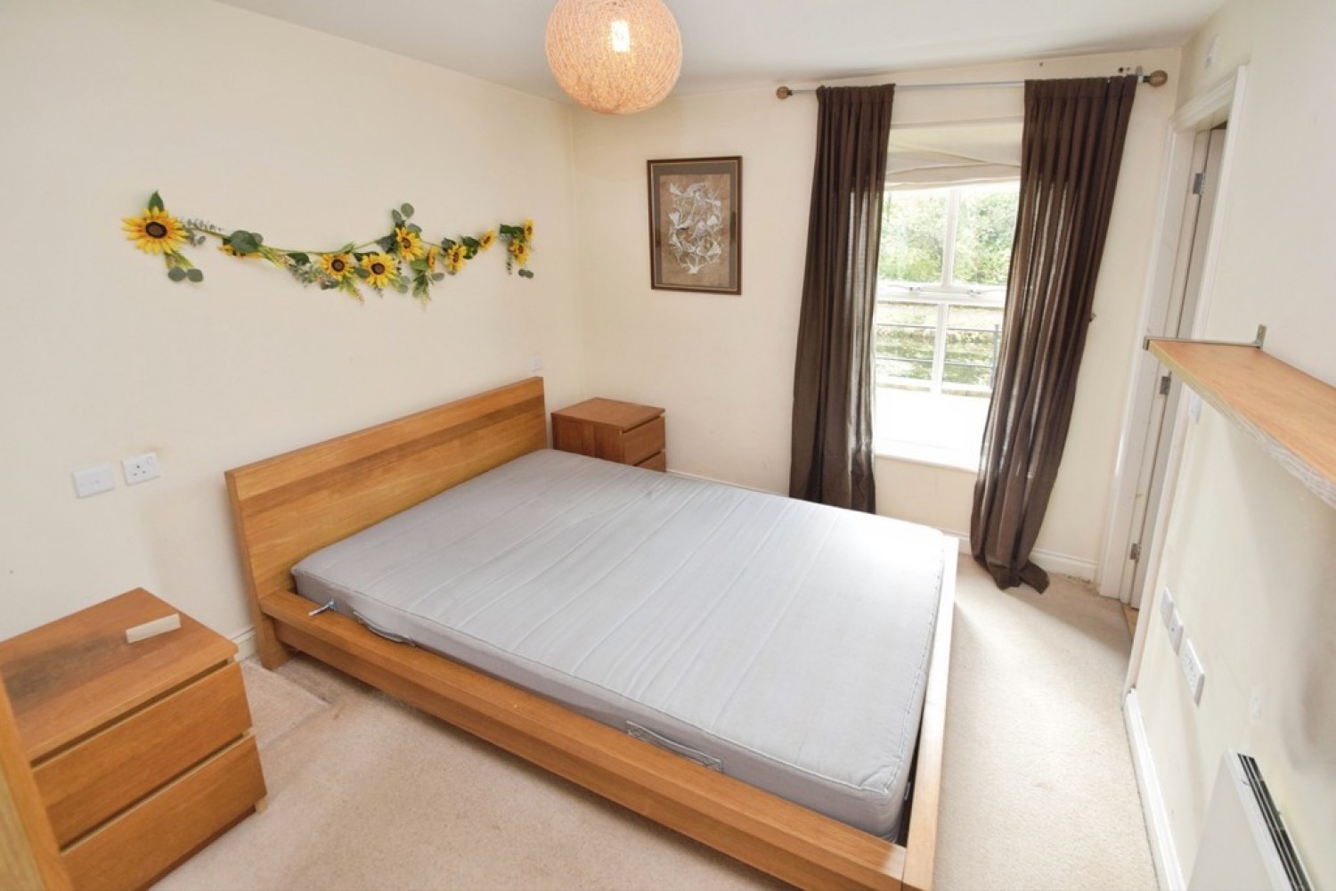 2 bedroom Flat for Sale Bingley, Bradford, West Yorkshire