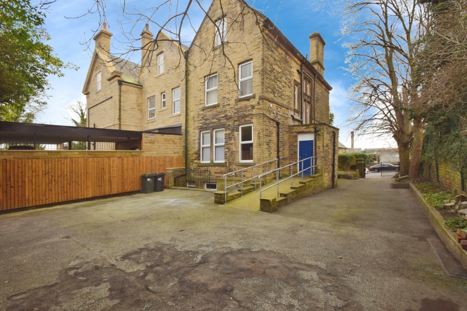 Emm Lane, Bradford, West Yorkshire