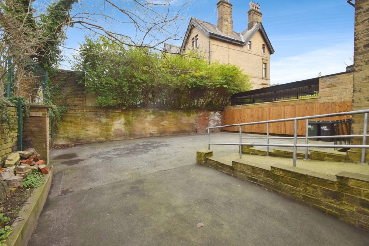 Emm Lane, Bradford, West Yorkshire