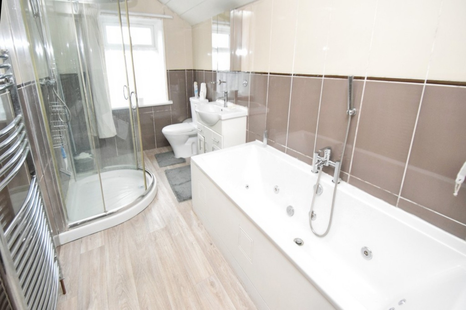 5 bedroom House for Letting Highfield Lane, Keighley, West Yorkshire