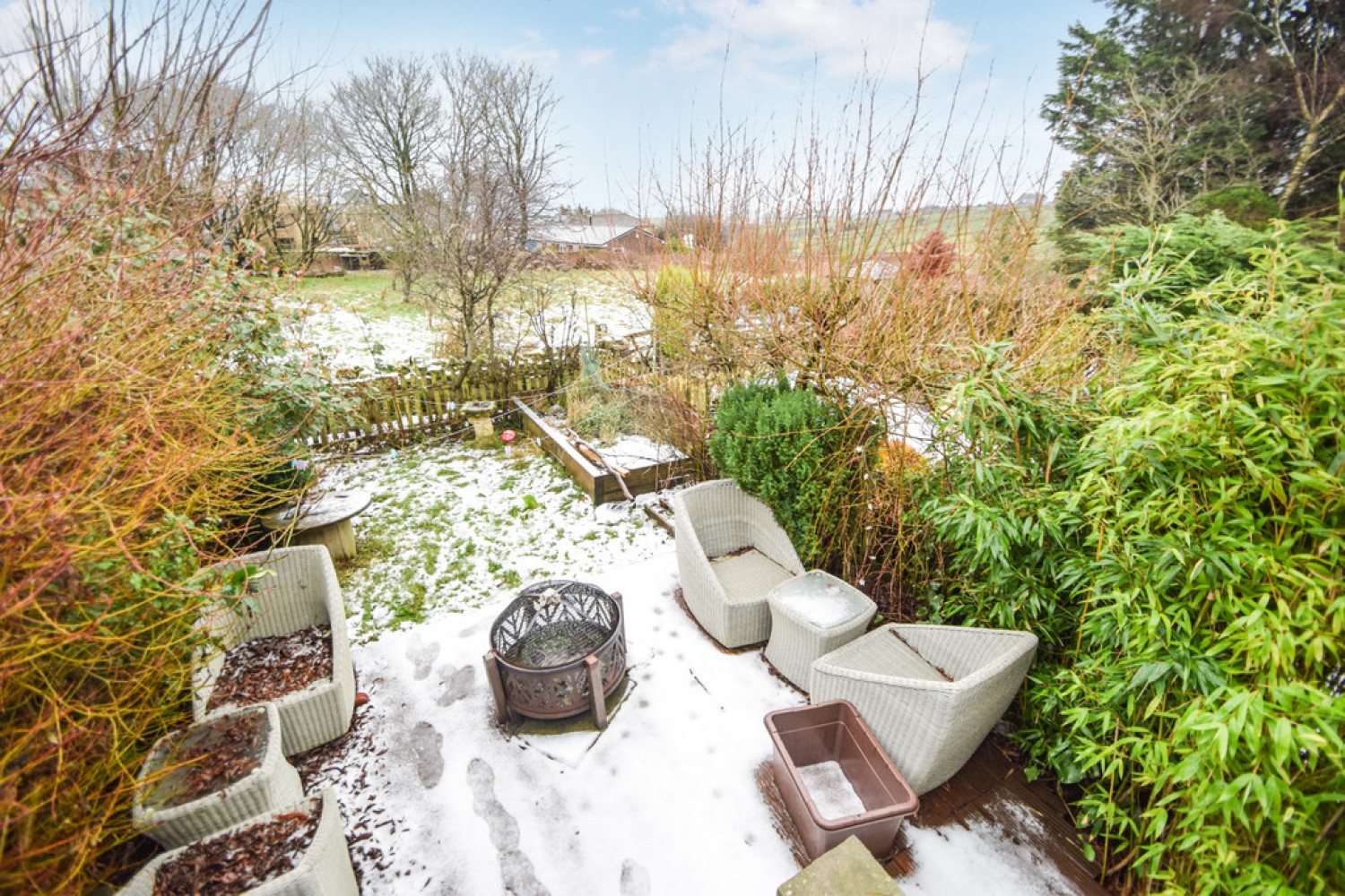 2 bedroom House for Sale Denholme, Bradford, West Yorkshire