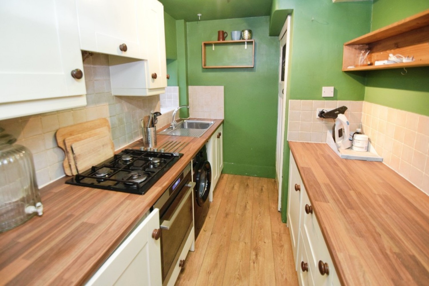 2 bedroom House for Sale Denholme, Bradford, West Yorkshire