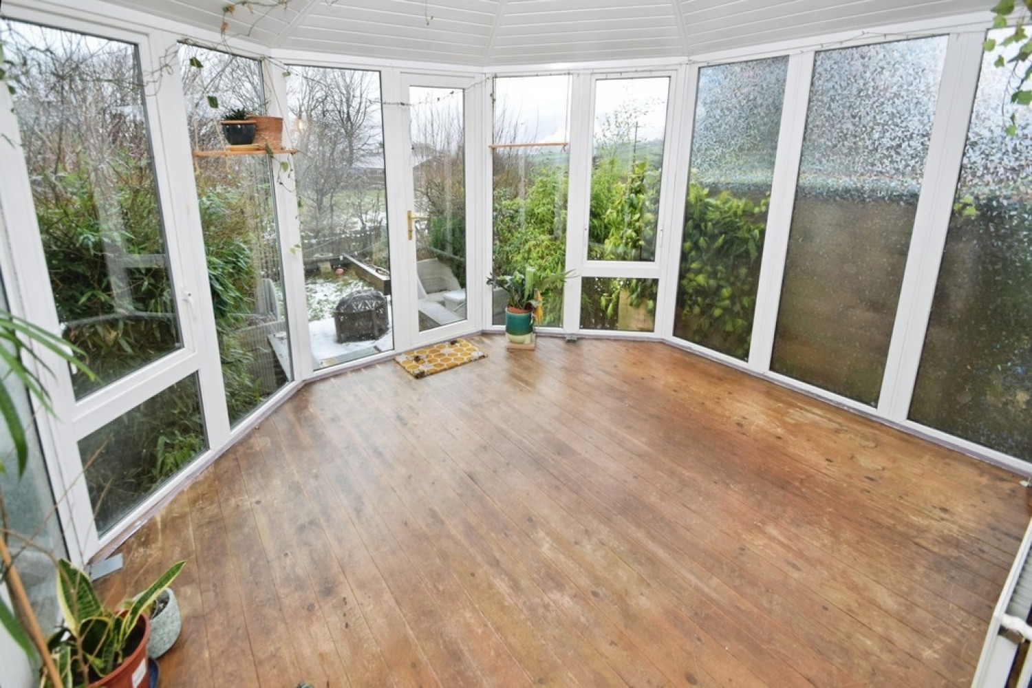 2 bedroom House for Sale Denholme, Bradford, West Yorkshire