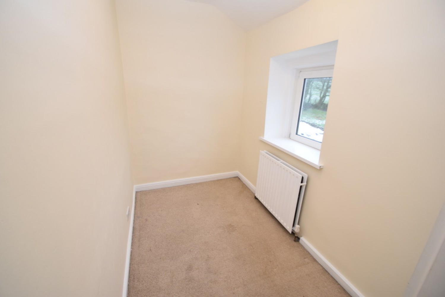 2 bedroom House for Sale Denholme, Bradford, West Yorkshire