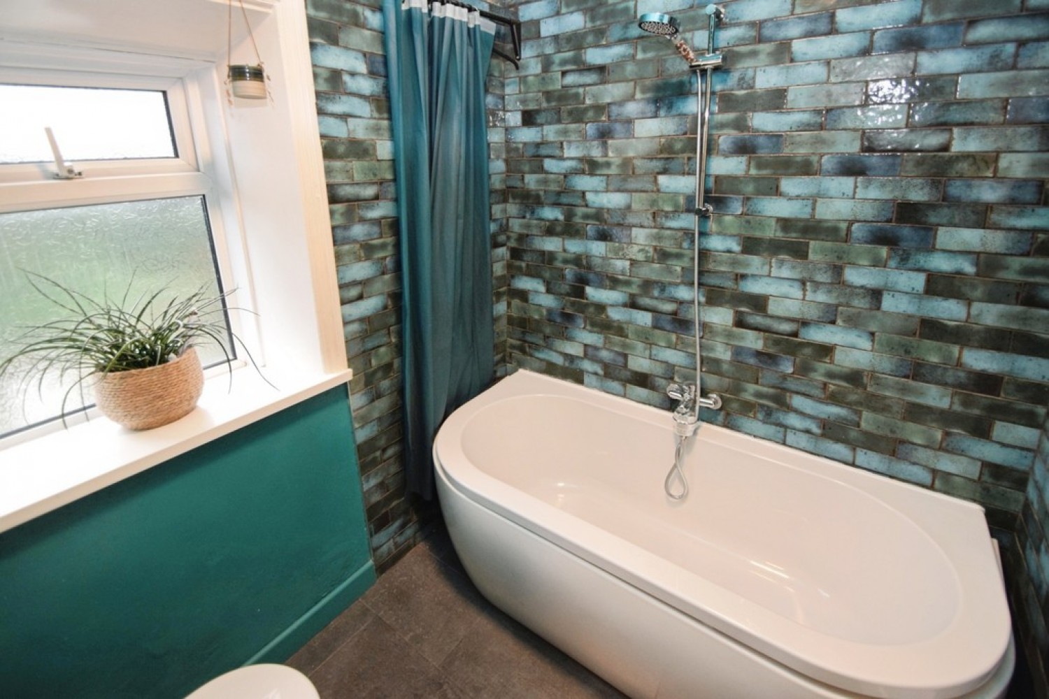 2 bedroom House for Sale Denholme, Bradford, West Yorkshire