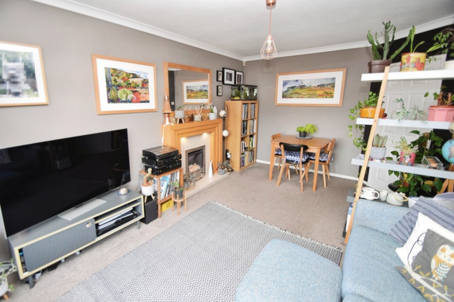 2 bedroom Bungalow in Denholme, Bradford, West Yorkshire