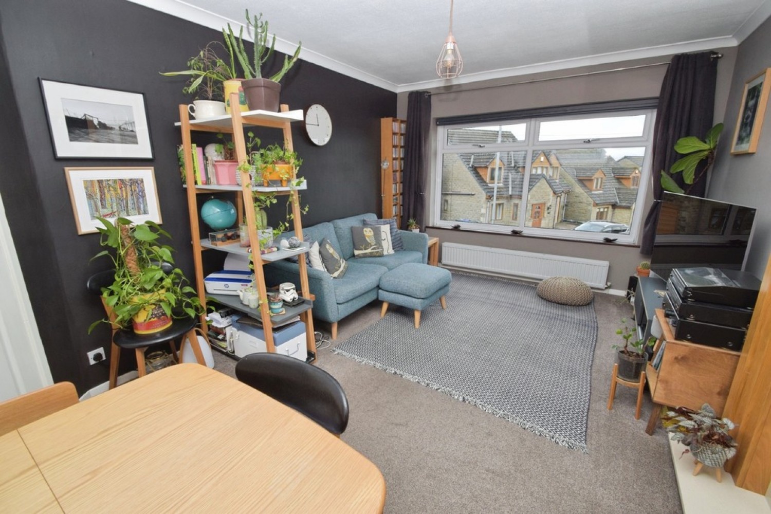 2 bedroom Bungalow in Denholme, Bradford, West Yorkshire