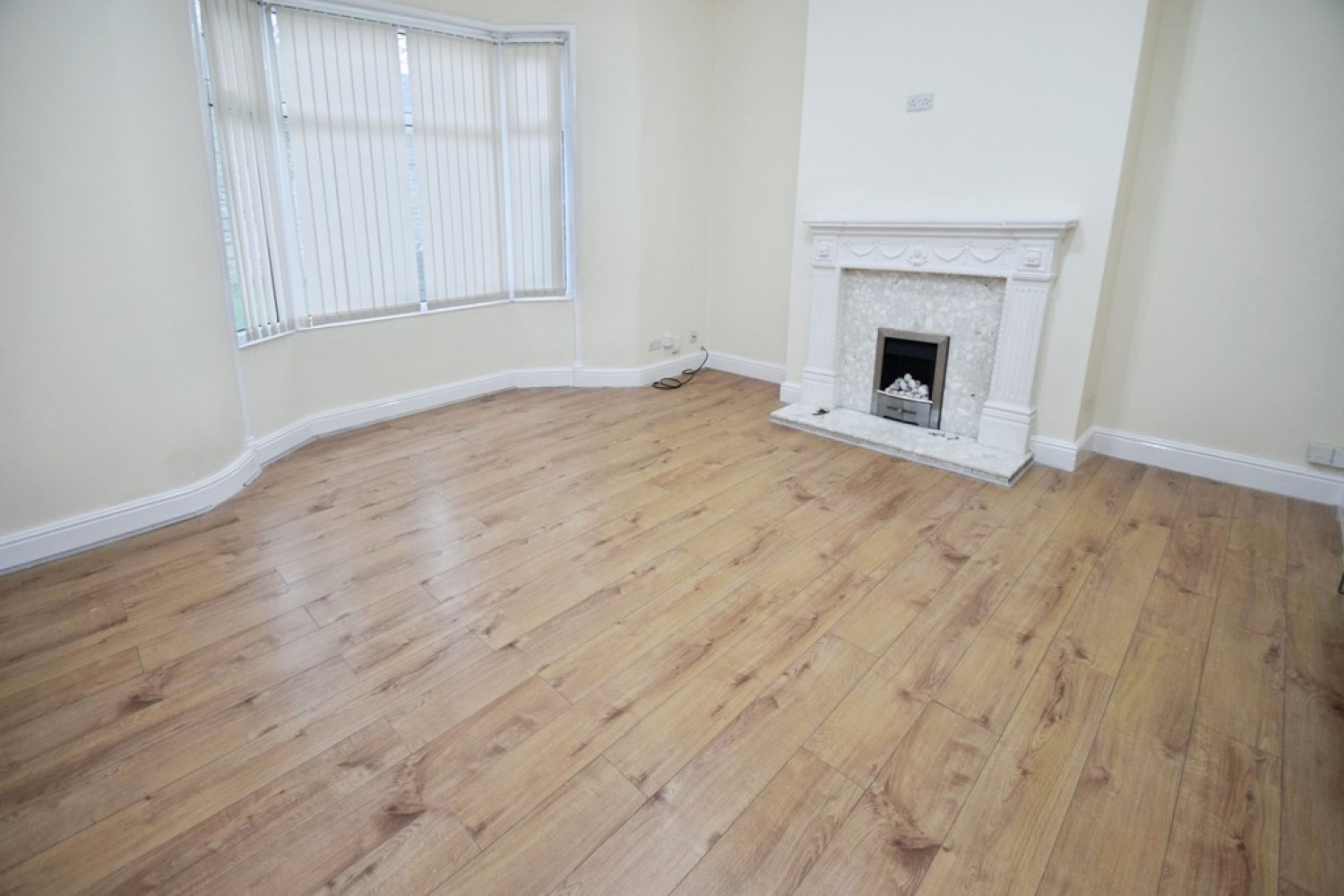 8 bedroom House for Sale Hazelhurst Road, Bradford, West Yorkshire