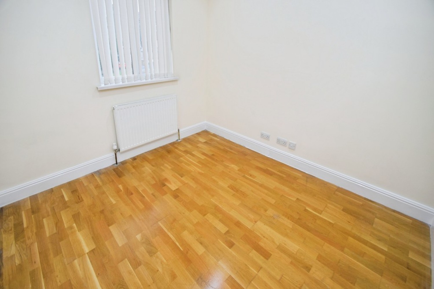 8 bedroom House for Sale Hazelhurst Road, Bradford, West Yorkshire