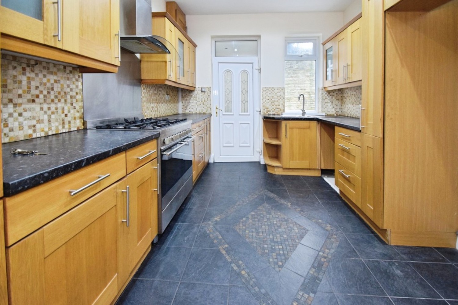 8 bedroom House for Sale Hazelhurst Road, Bradford, West Yorkshire