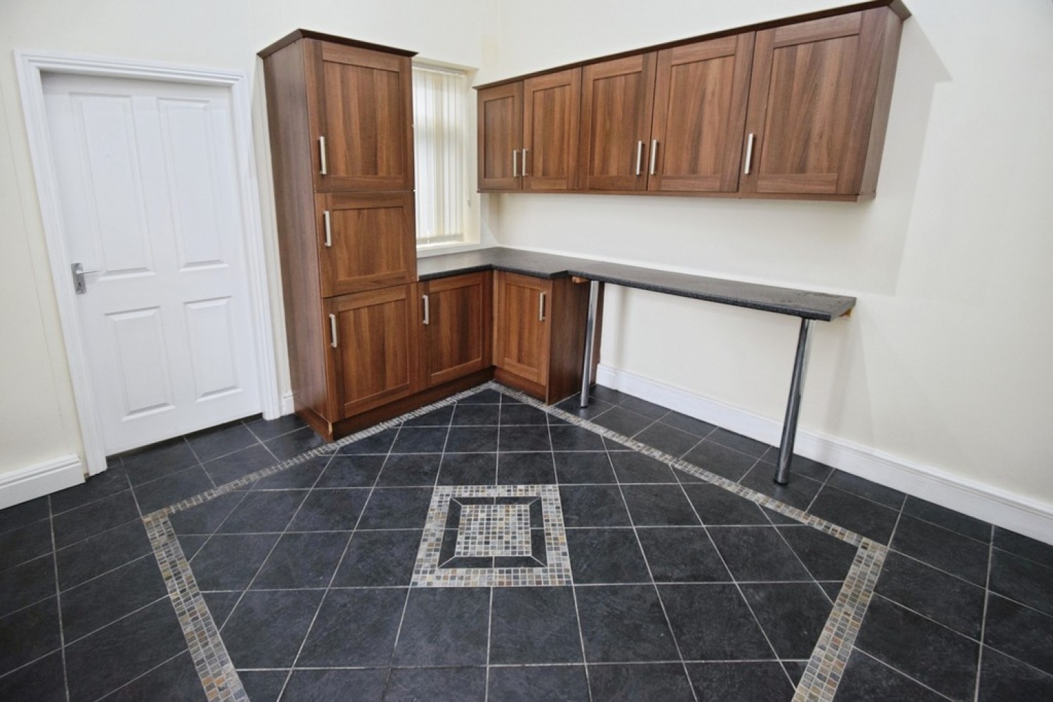 8 bedroom House for Sale Hazelhurst Road, Bradford, West Yorkshire
