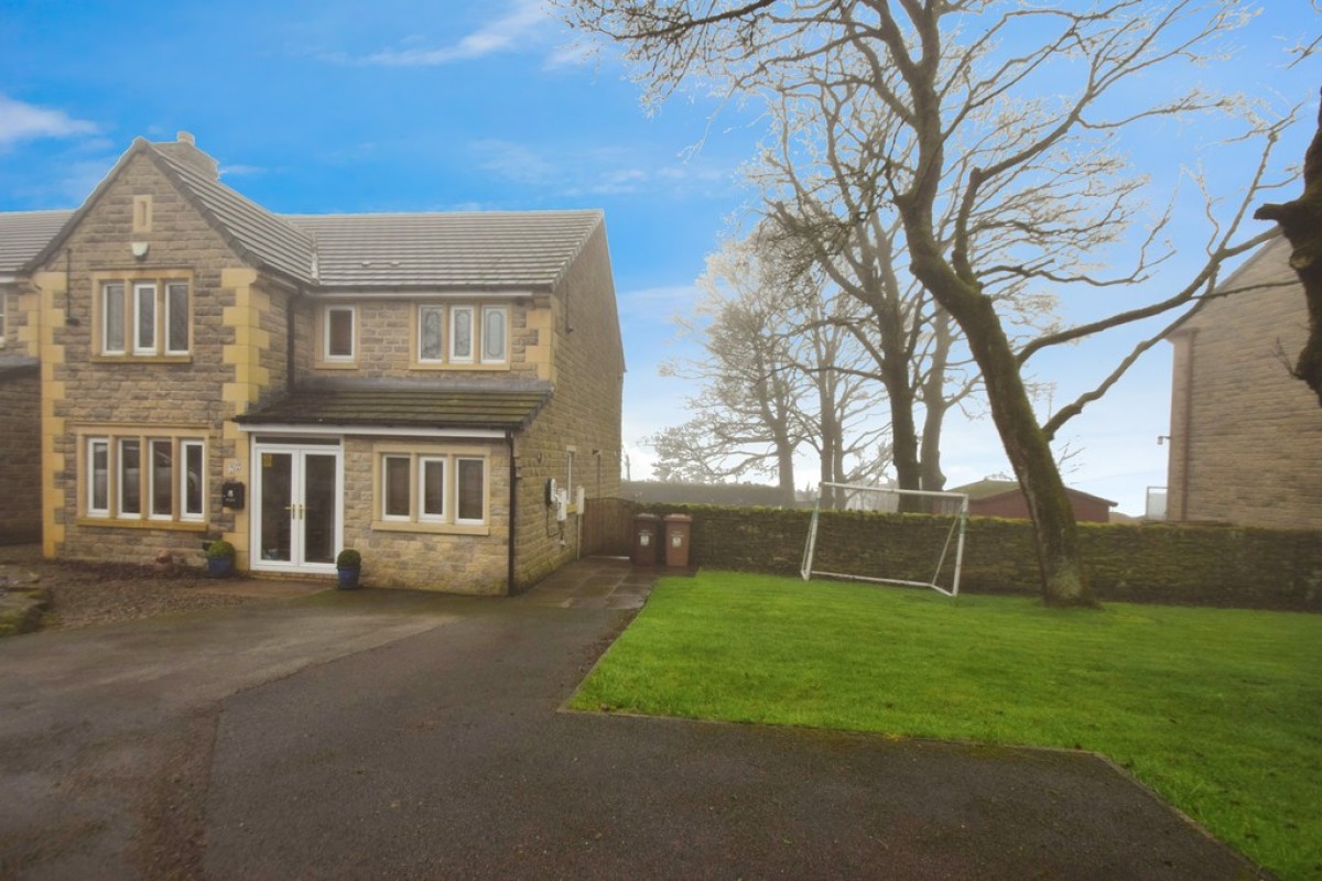 Farley Crescent, Oakworth, Keighley