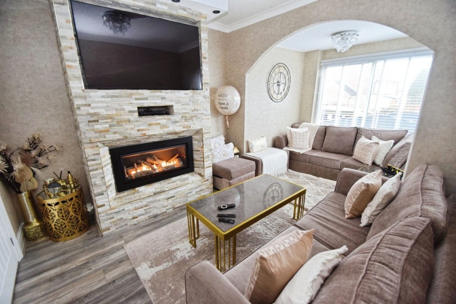 3 bedroom House in High Park Drive, Bradford, West Yorkshire