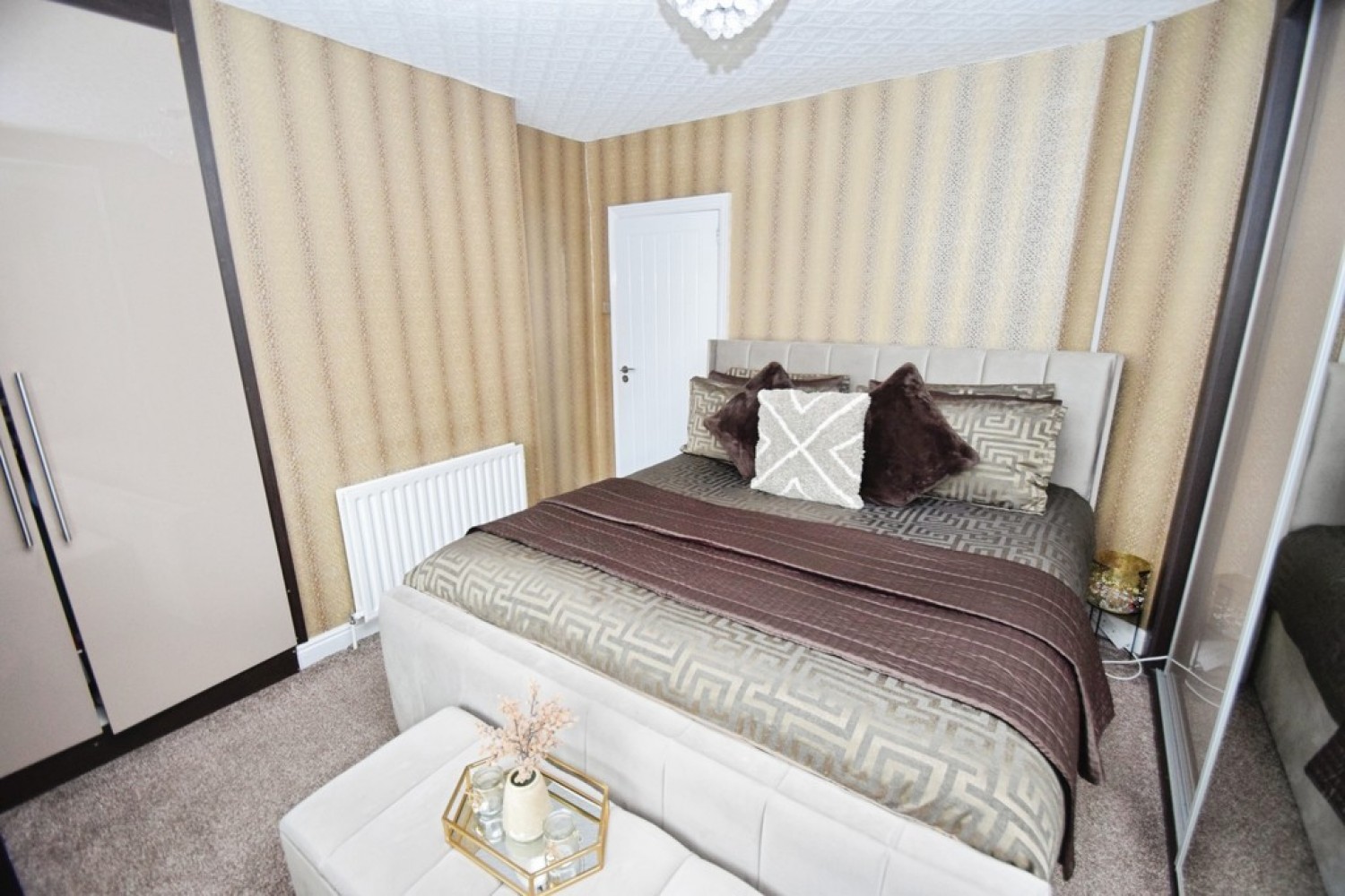 3 bedroom House in High Park Drive, Bradford, West Yorkshire