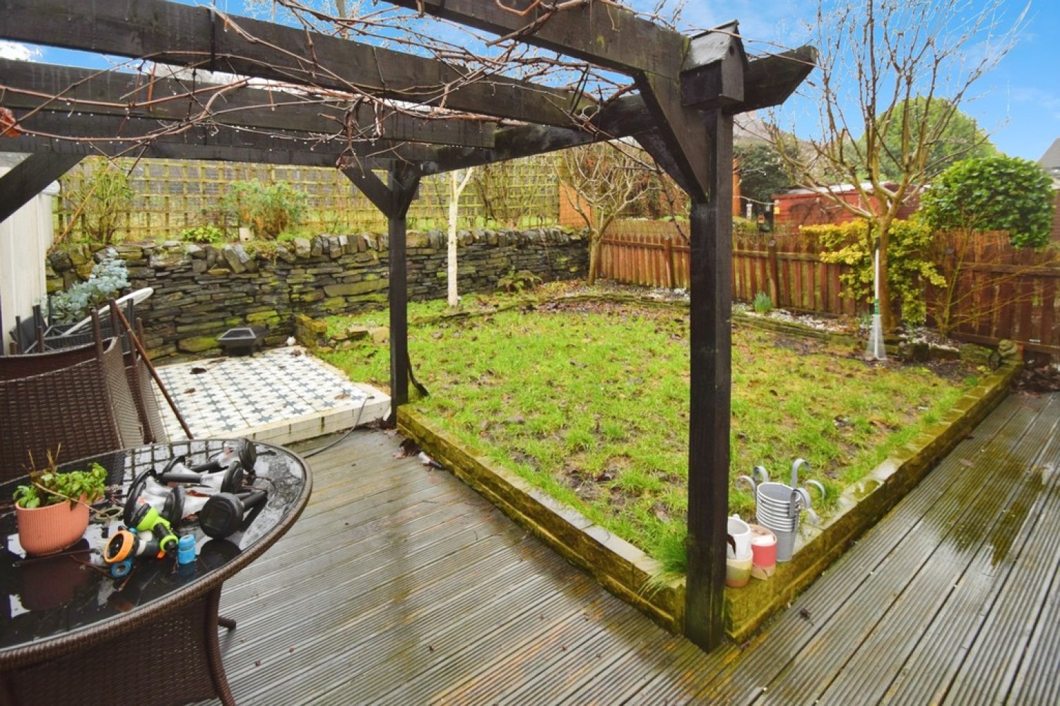 2 bedroom House for Sale Shipley, Bradford, West Yorkshire