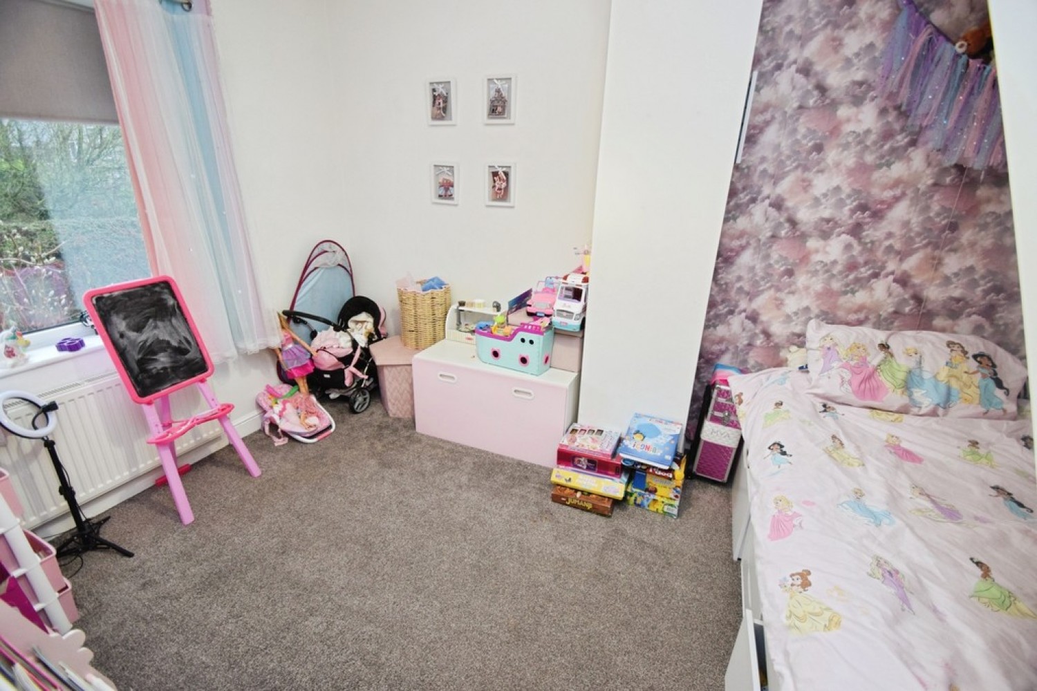 2 bedroom House for Sale Shipley, Bradford, West Yorkshire