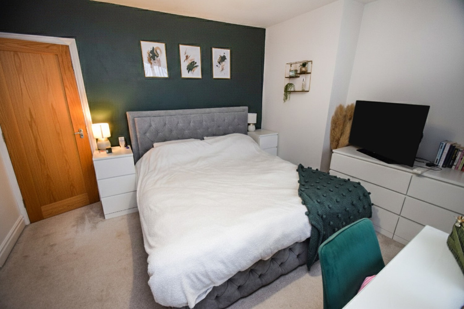 2 bedroom House for Sale Shipley, Bradford, West Yorkshire