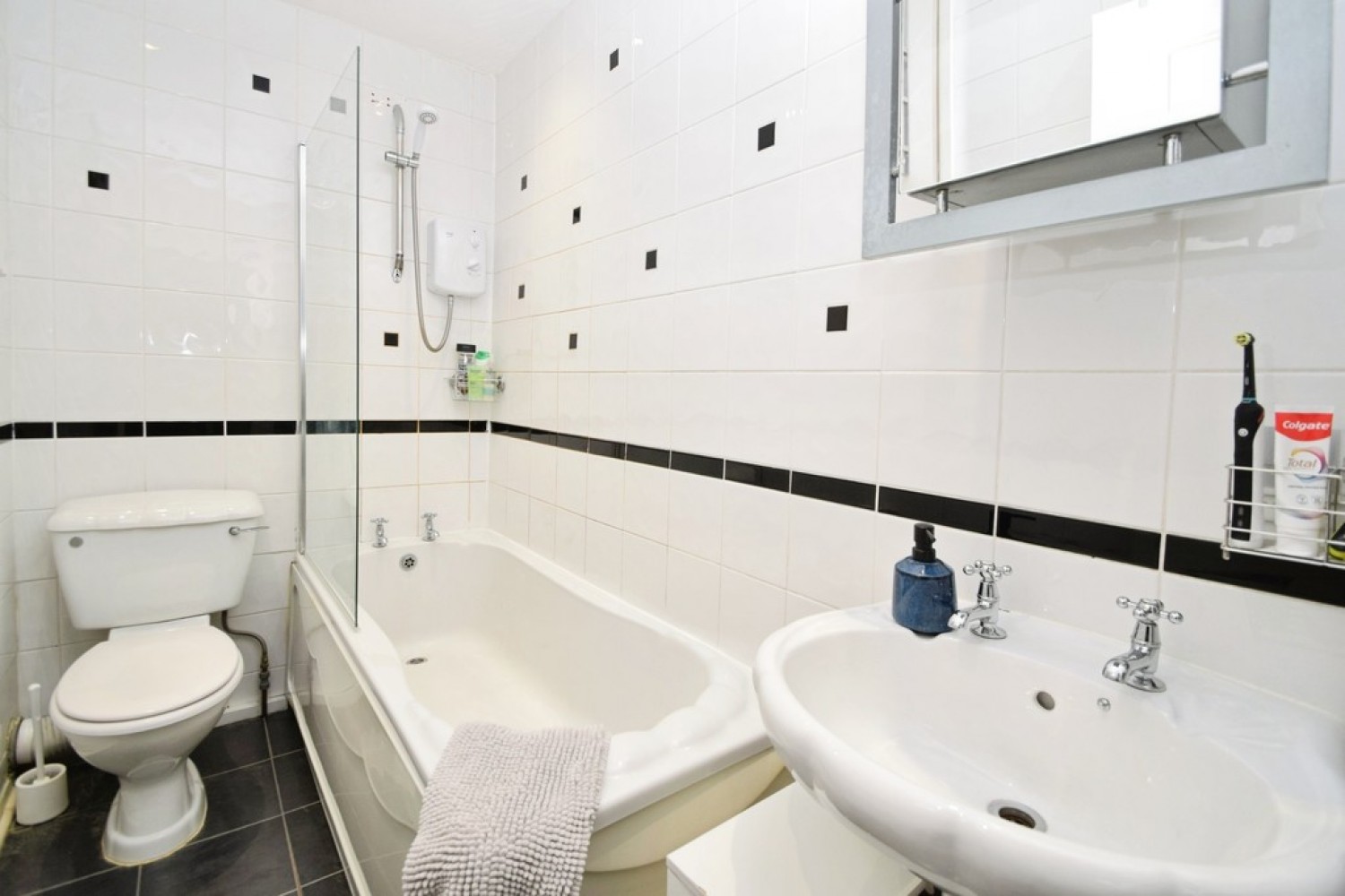 2 bedroom House in Long Lee, Keighley, West Yorkshire