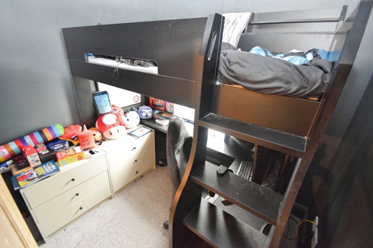 Riddlesden, Keighley, West Yorkshire