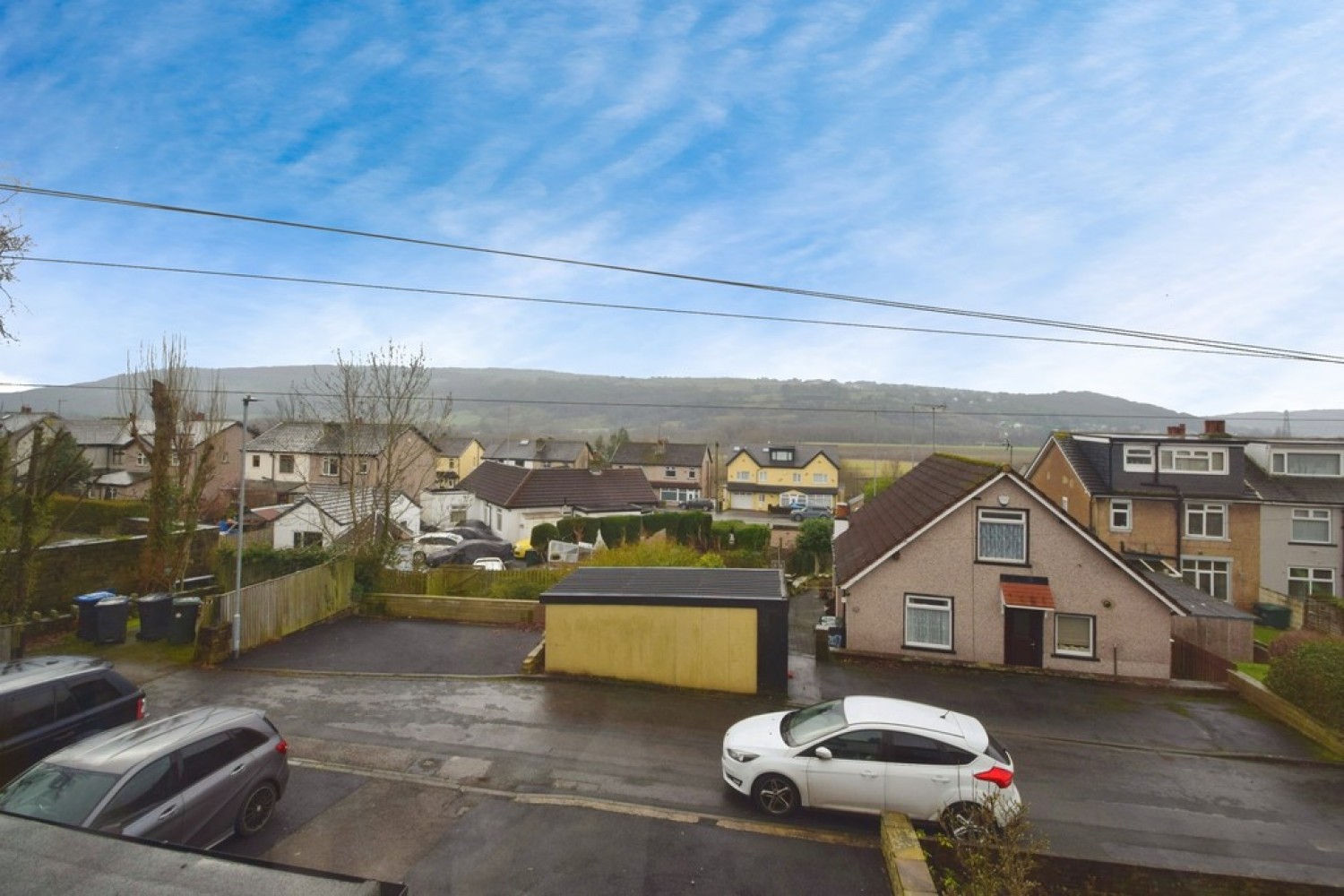 3 bedroom House in Riddlesden, Keighley, West Yorkshire