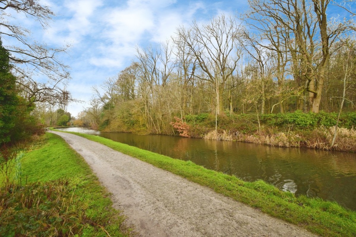 Riddlesden, Keighley, West Yorkshire