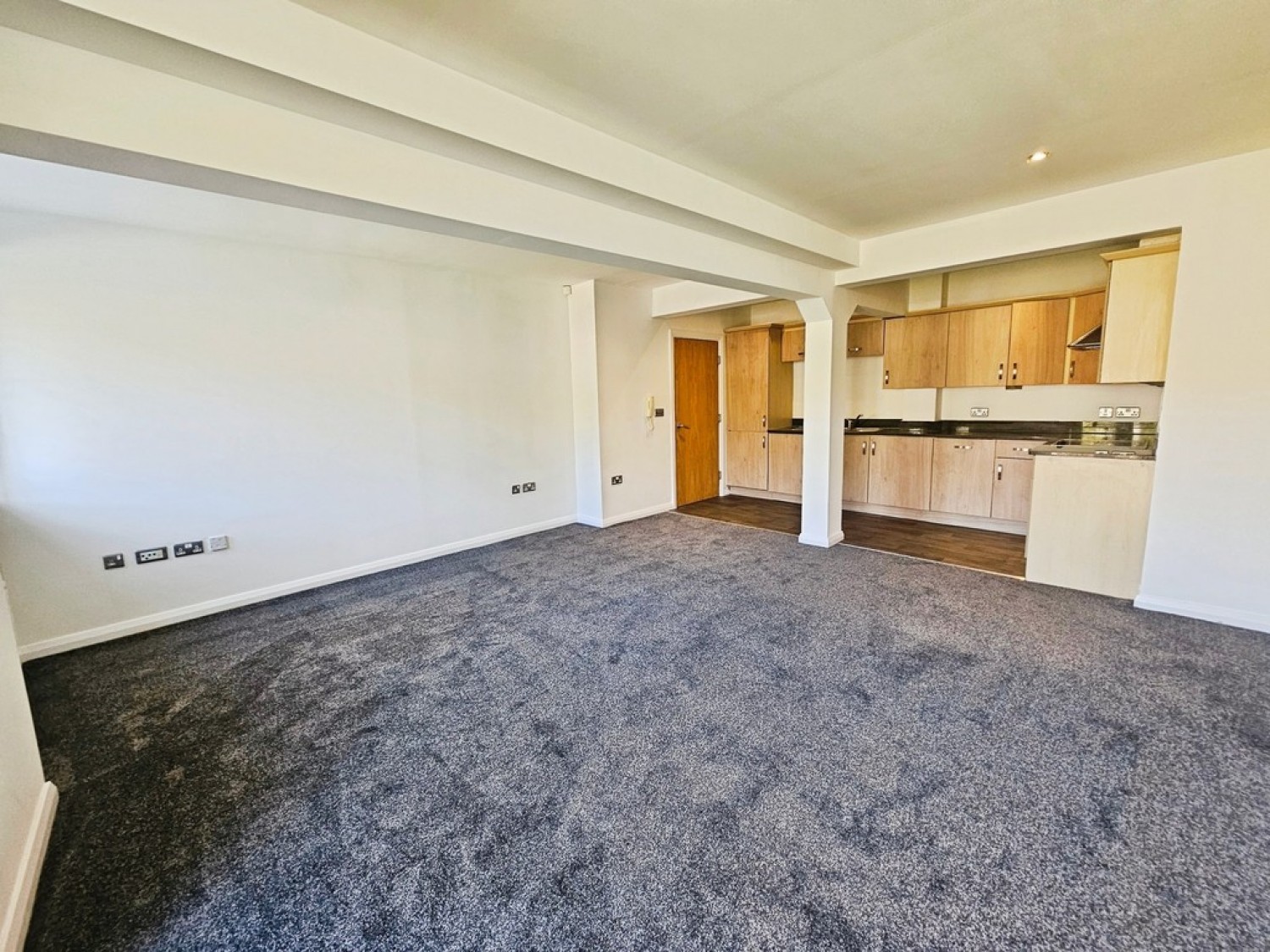 1 bedroom Flat for Letting Canal Road, Riddlesden, Keighley