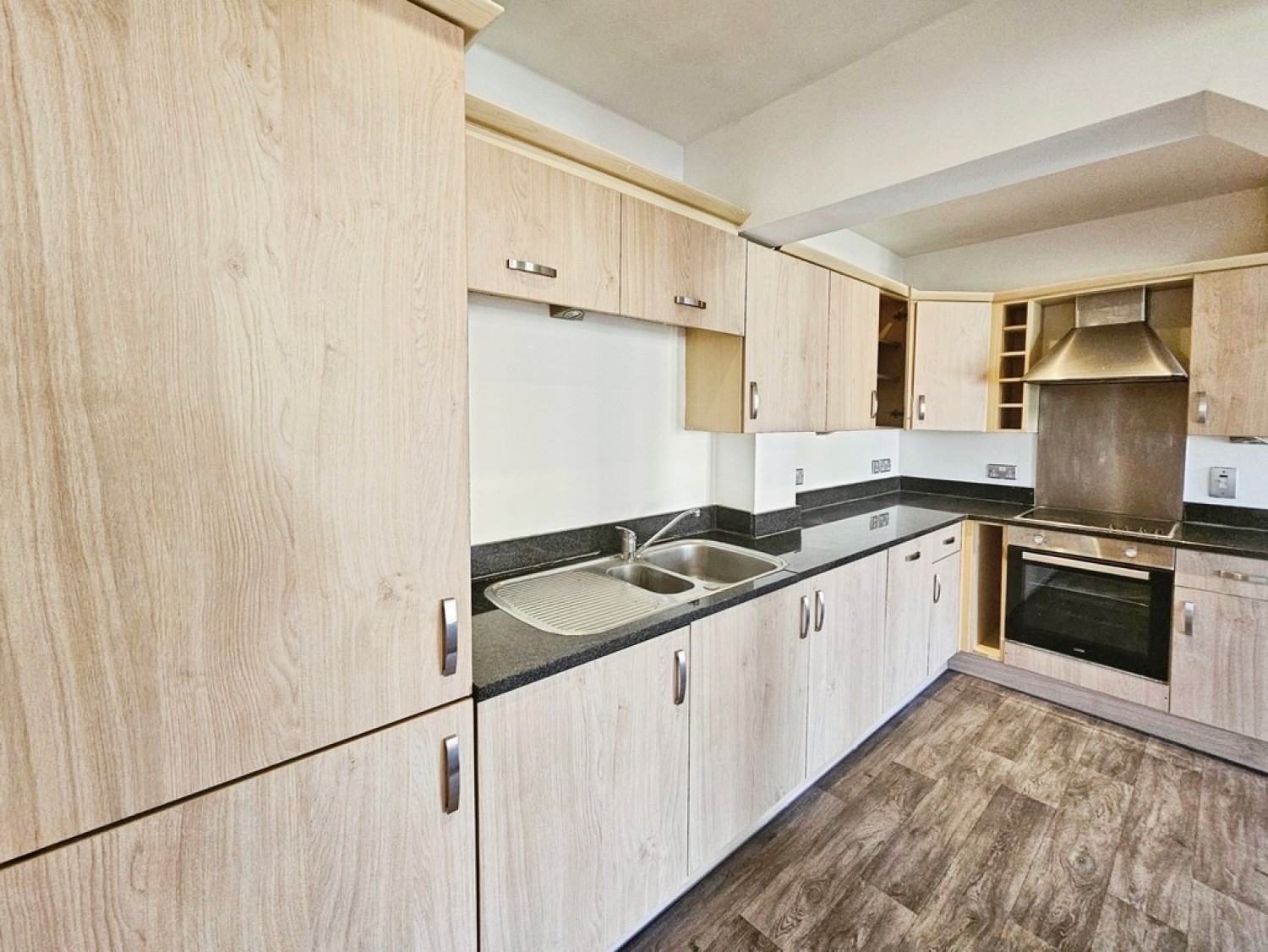 1 bedroom Flat for Letting Canal Road, Riddlesden, Keighley