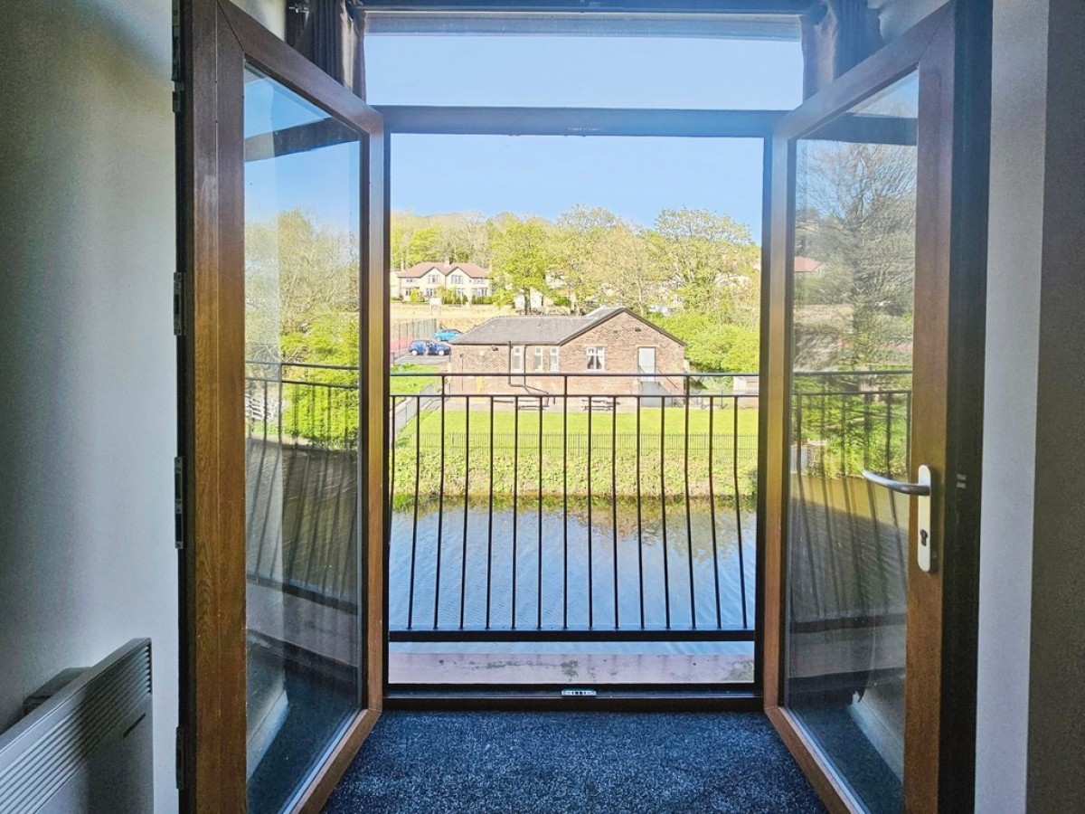 Canal Road, Riddlesden, Keighley