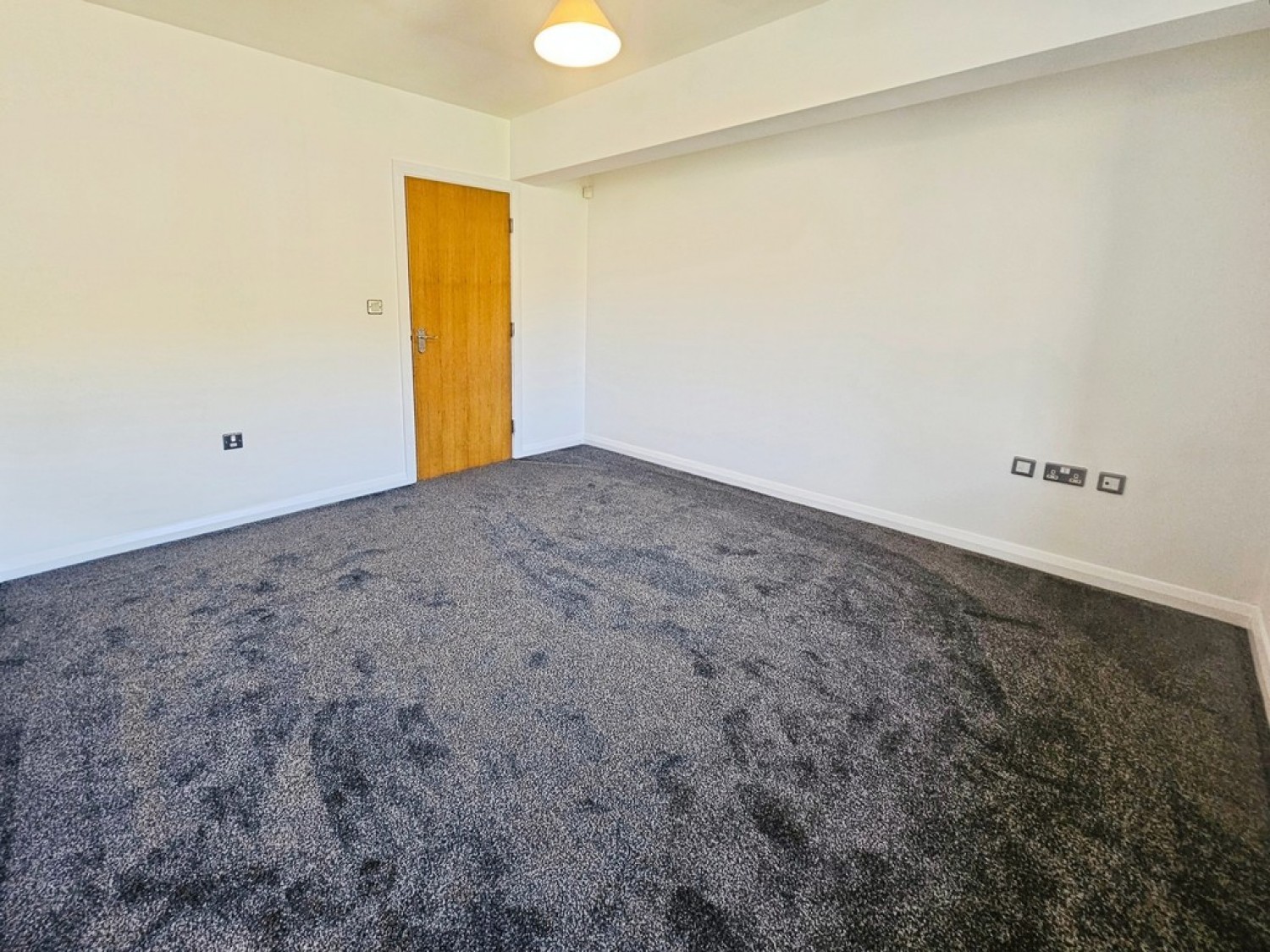 1 bedroom Flat for Letting Canal Road, Riddlesden, Keighley