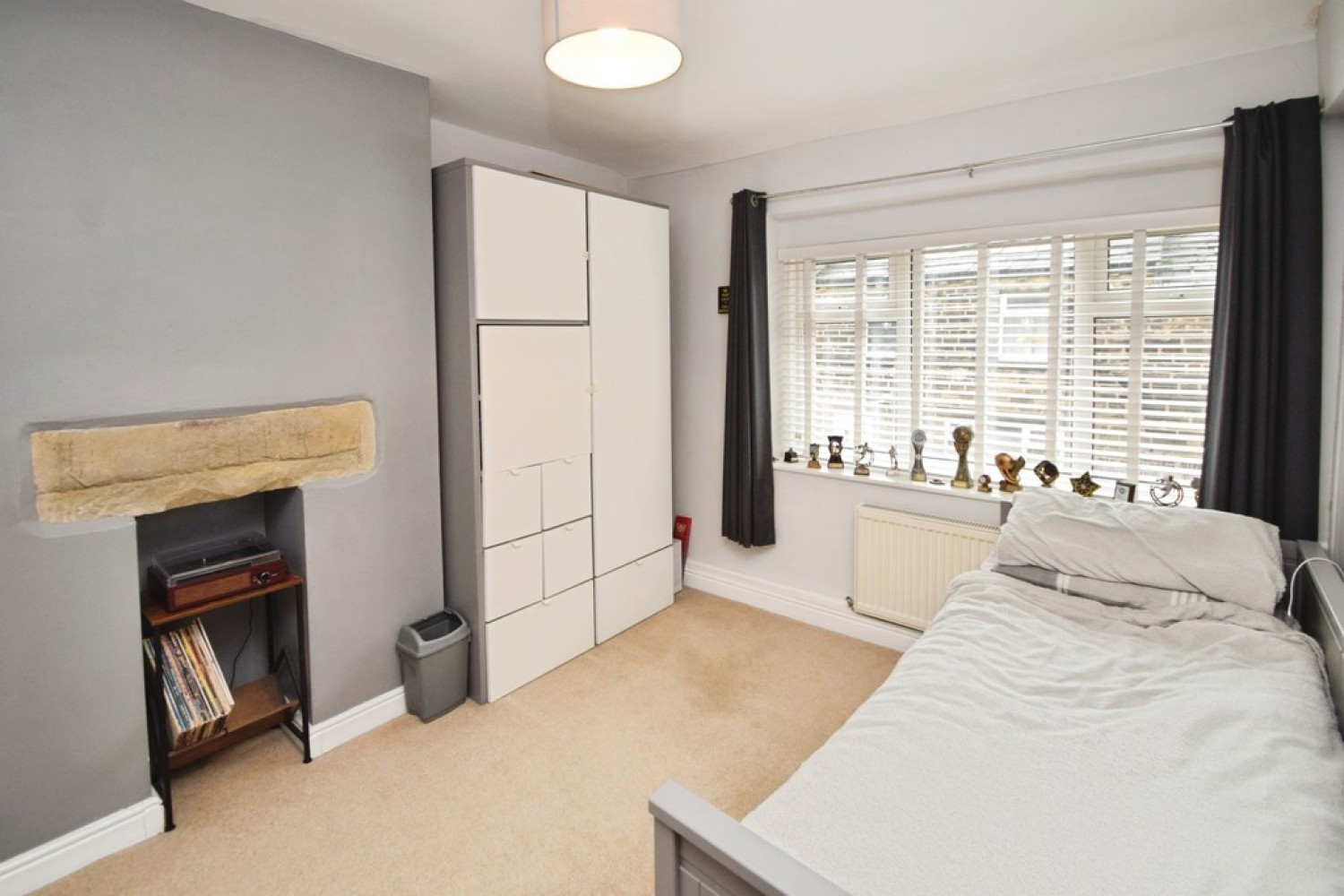 4 bedroom House for Sale Moss Row, Wilsden, Bradford