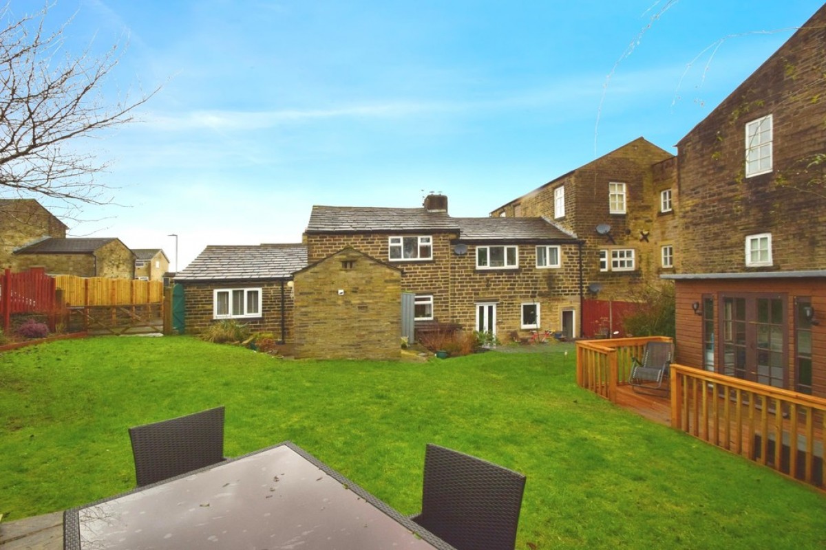 Moss Row, Wilsden, Bradford