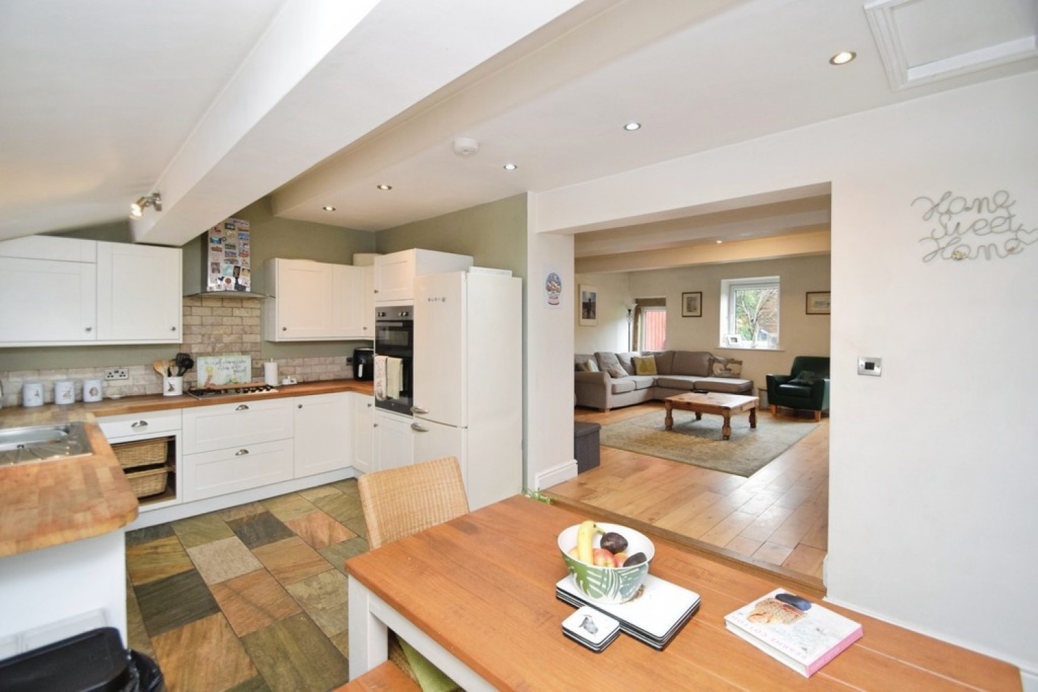 4 bedroom House for Sale Moss Row, Wilsden, Bradford