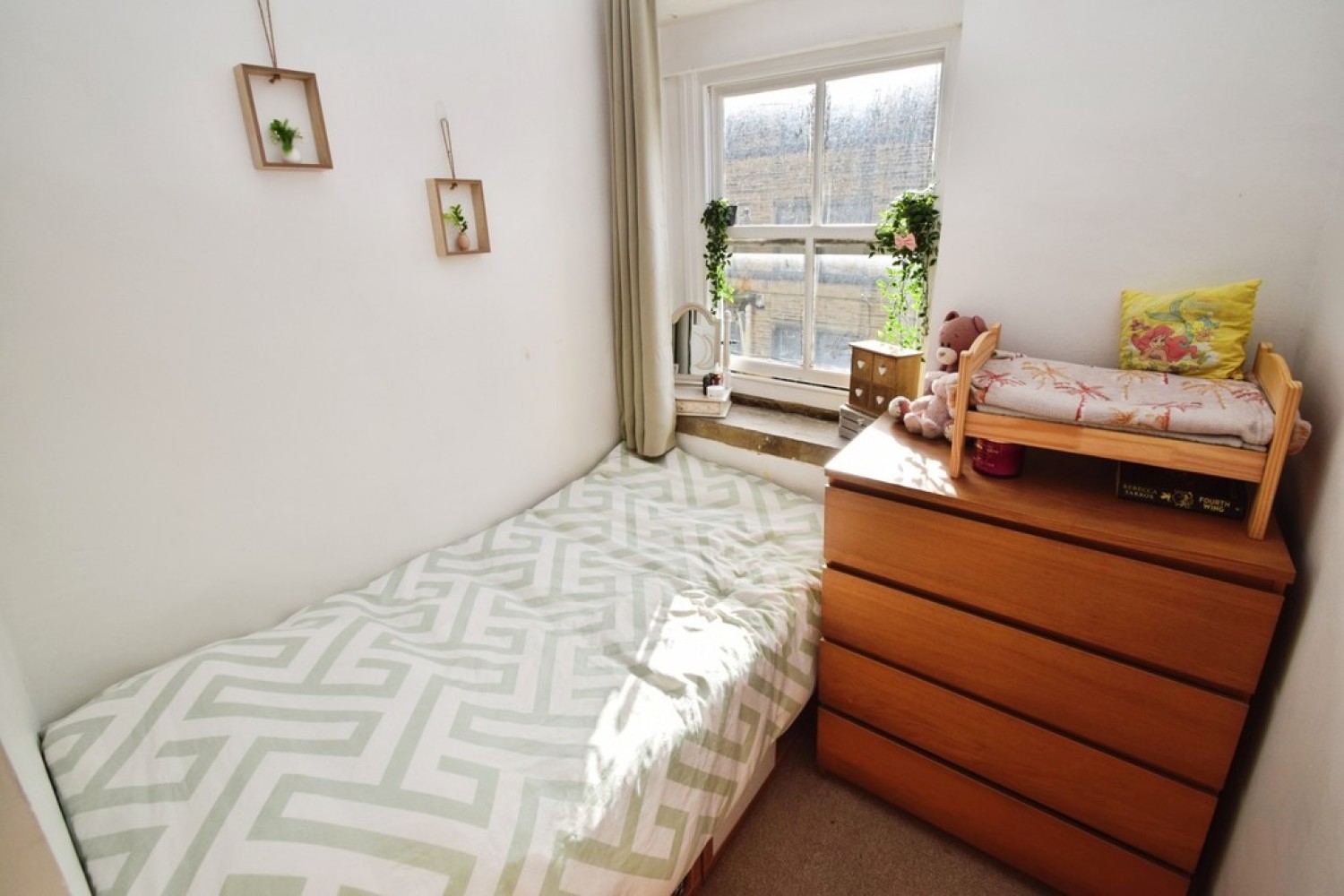 2 bedroom House for Sale Thornton, Bradford, West Yorkshire