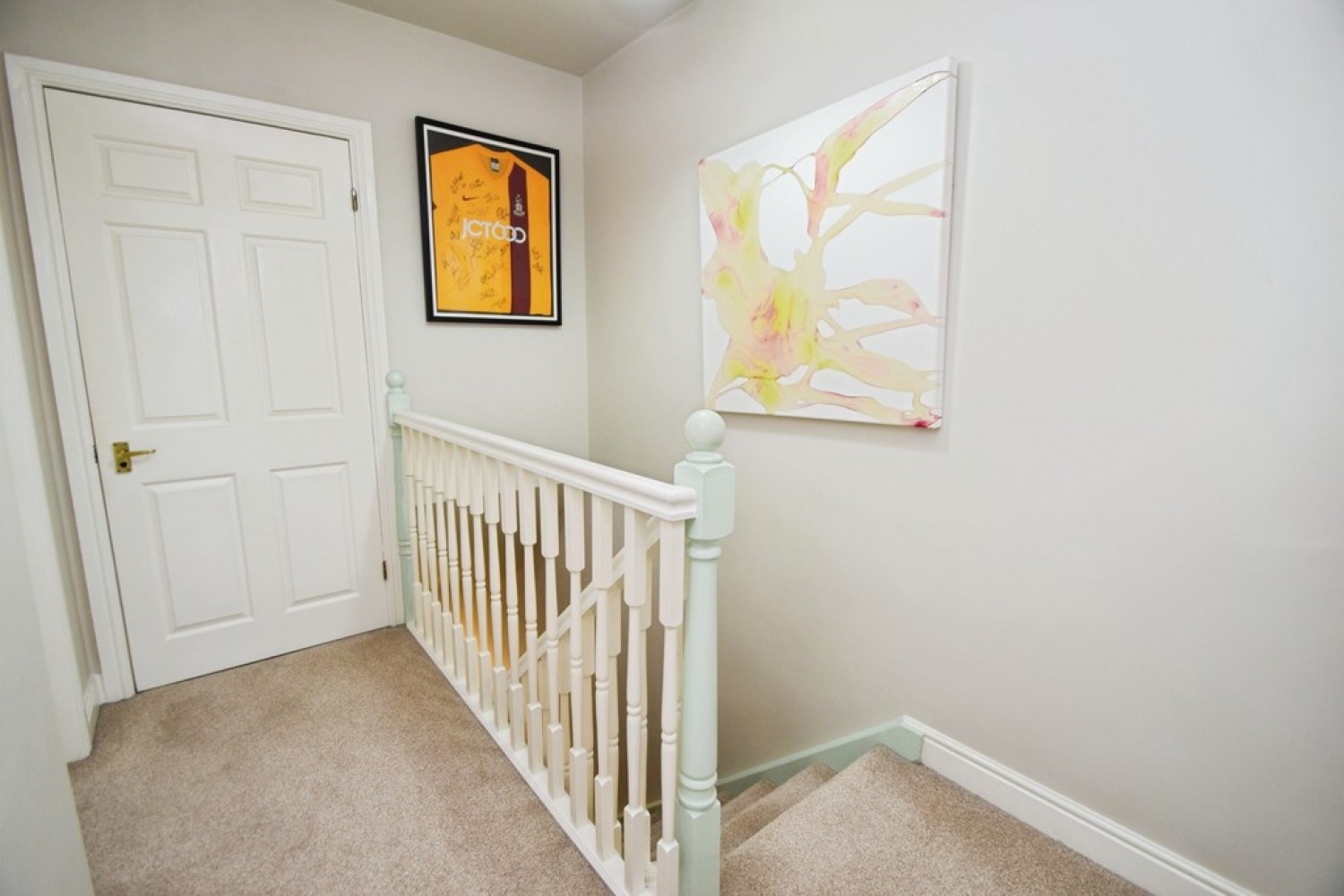 2 bedroom House for Sale Bingley, Bradford, West Yorkshire