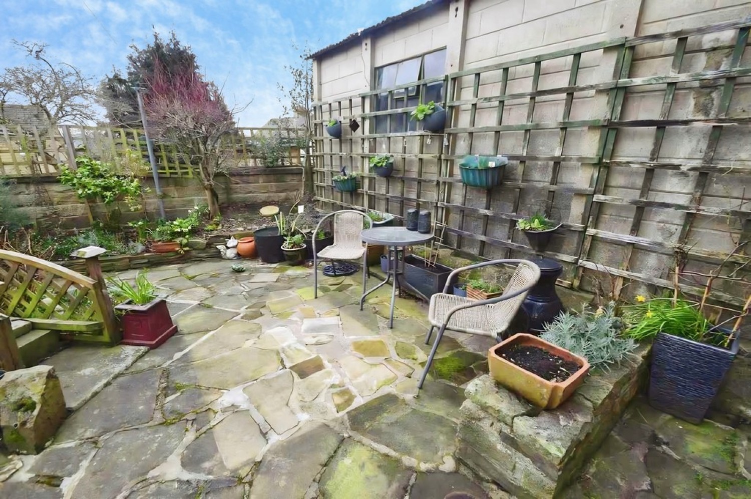 3 bedroom House for Letting Leamington Drive, Idle, Bradford