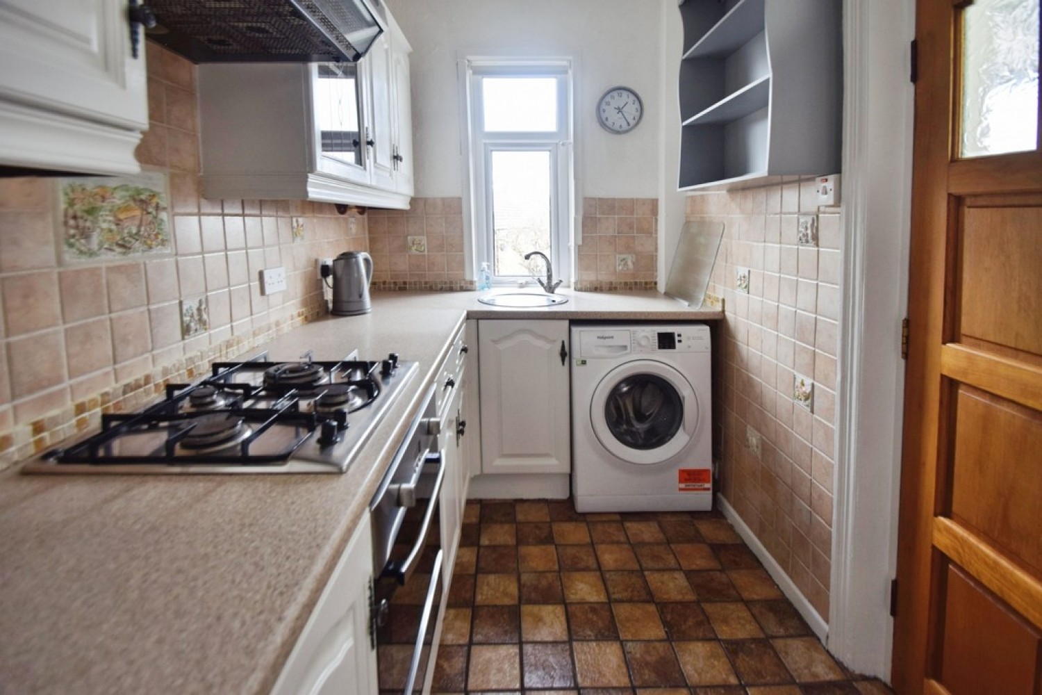 3 bedroom House for Letting Leamington Drive, Idle, Bradford