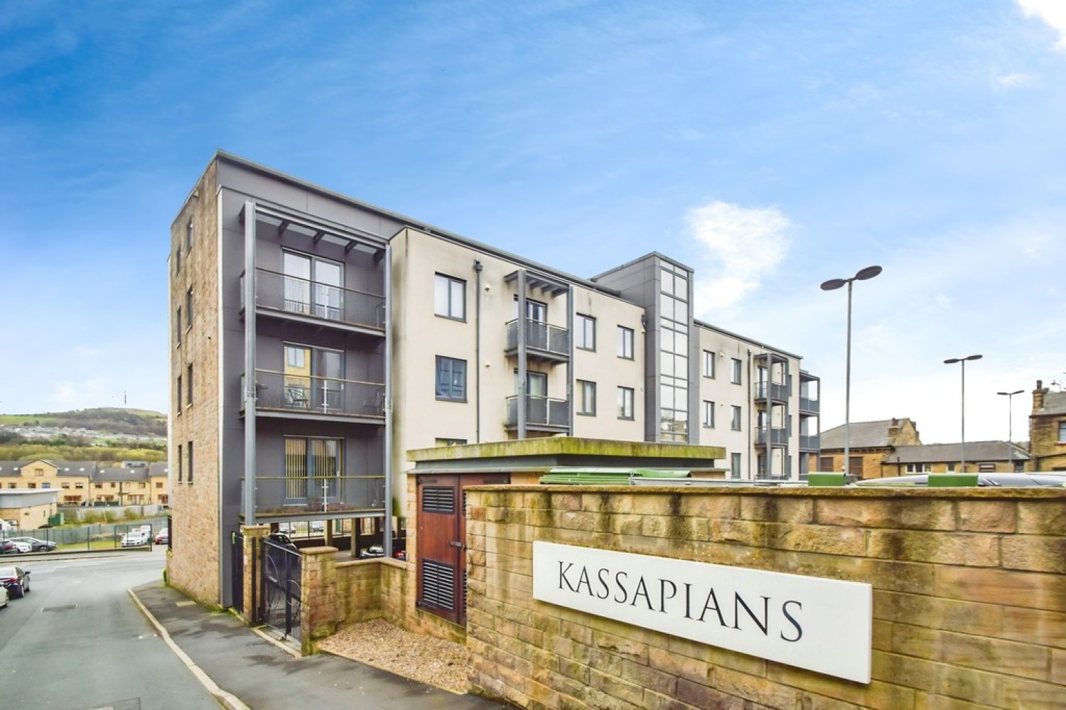 2 bedroom Flat for Letting Kassapians, Baildon, West Yorkshire