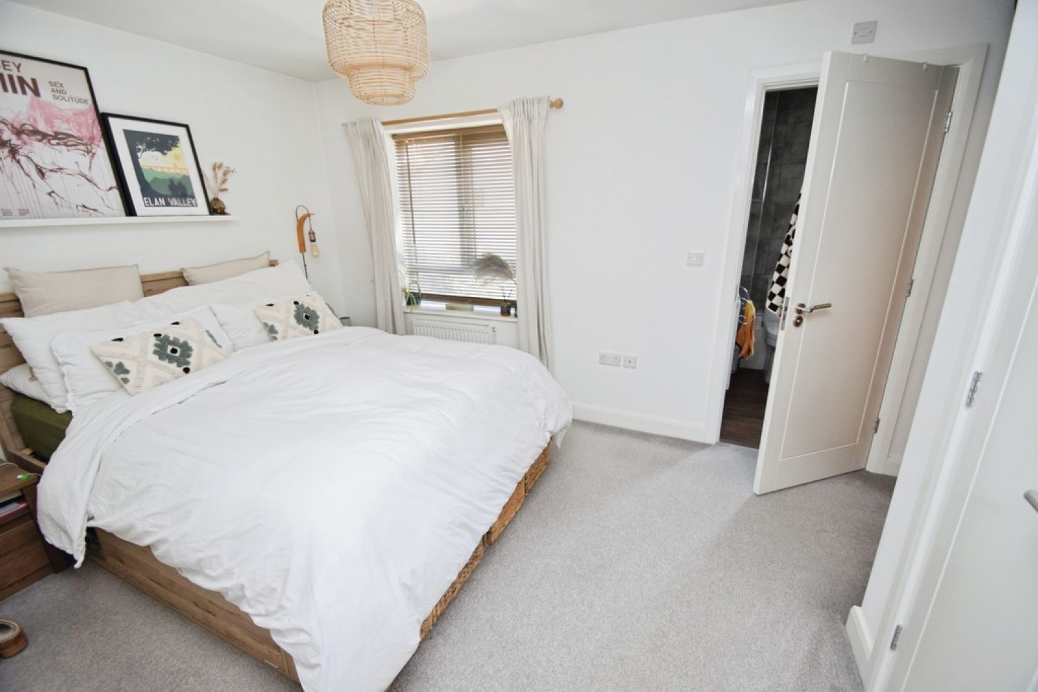 3 bedroom House for Sale Shipley, Bradford, West Yorkshire