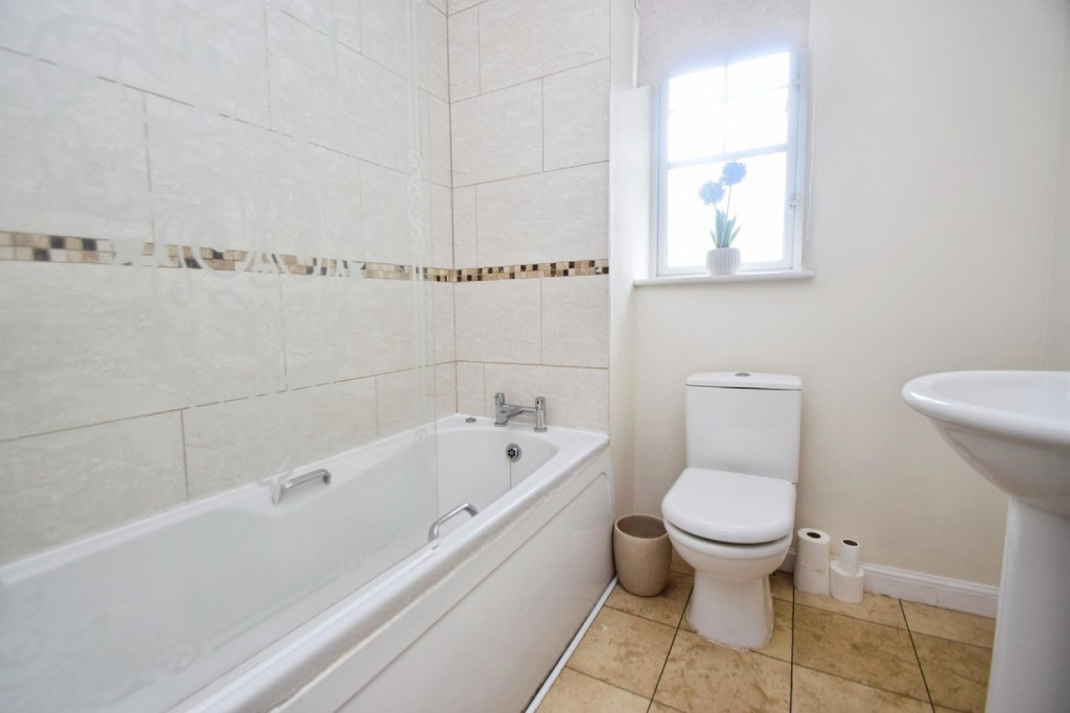 2 bedroom House for Letting Maitland Close, Allerton, Bradford