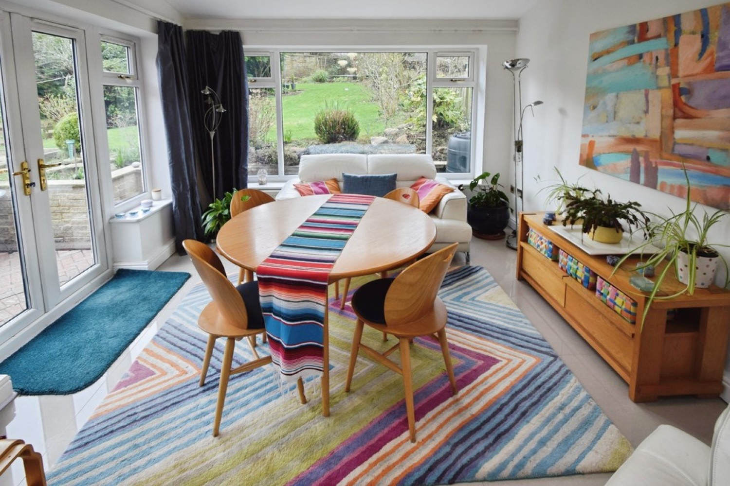 4 bedroom House for Sale Nab Wood, Bradford, West Yorkshire