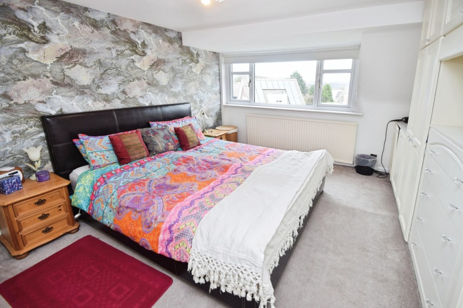 4 bedroom House for Sale Nab Wood, Bradford, West Yorkshire